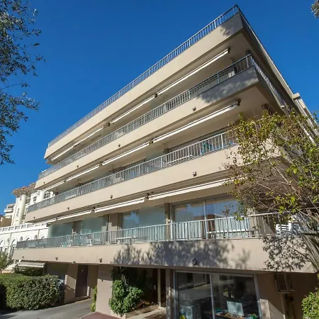Climatise Proche Et Commerces Avec Wifi - Fr-1-466a-31 Saint-Raphaël